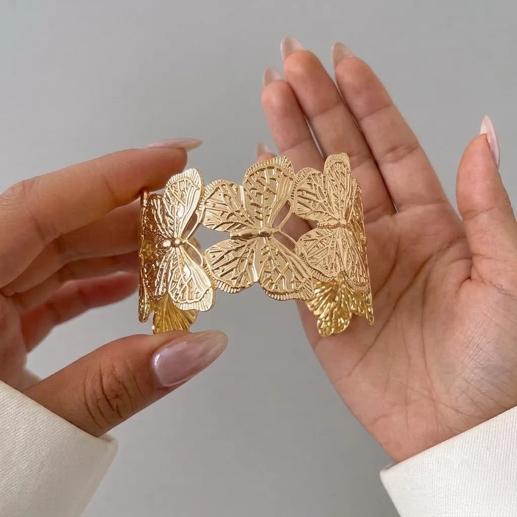 Butterfly hand cuff — 2