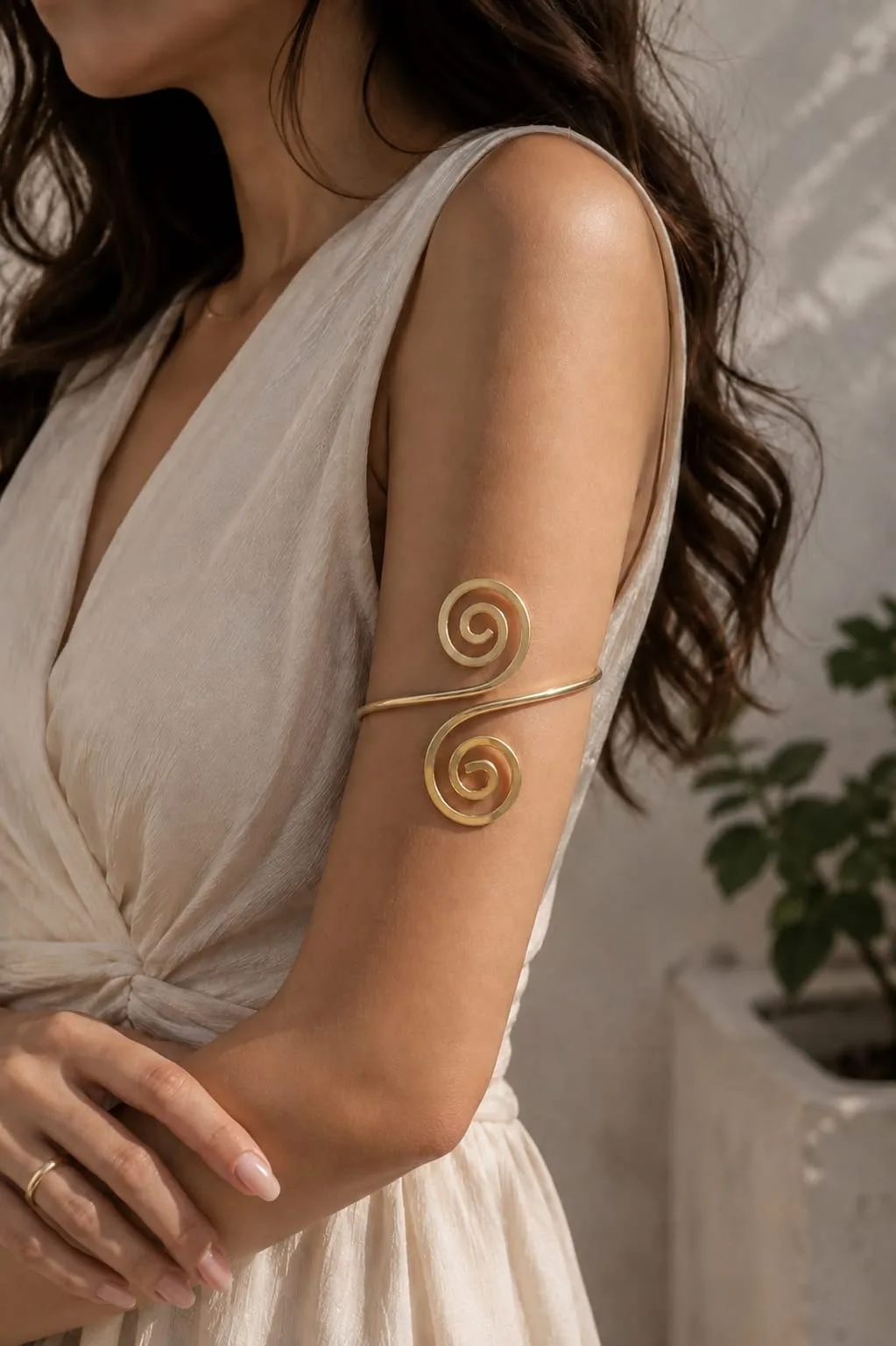 Astra cuff